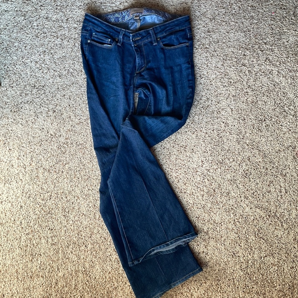 Flare Leg Flattering Paige Denim